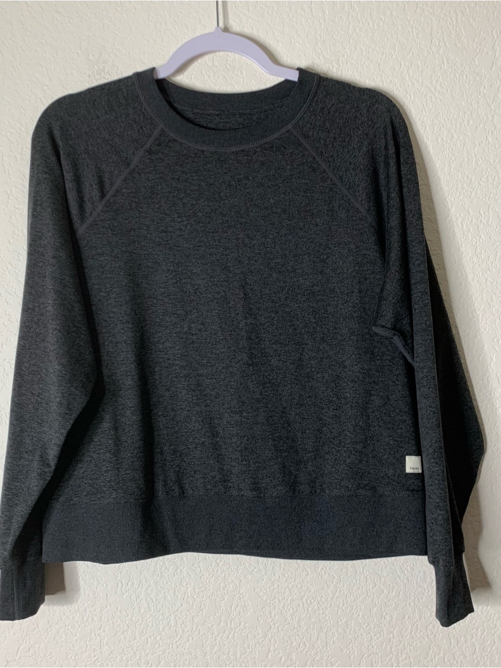 Vuori Womens black heather halo Crewneck sweatshirt S